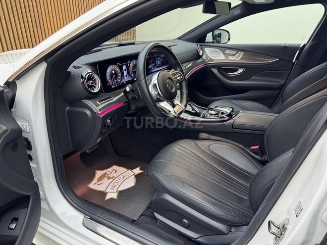 Mercedes CLS 300-8