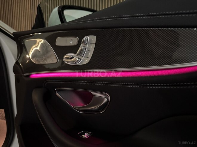 Mercedes CLS 300-29