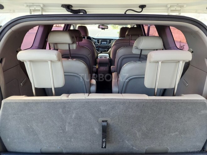 Kia Carnival 2016, 240,000 km - 2.2 l - Bakı