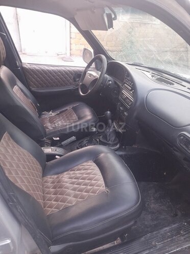 Chevrolet Niva 2005, 363,664 km - 1.7 l - Yevlax