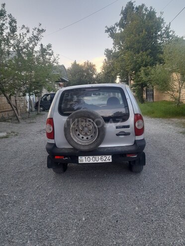 Chevrolet Niva 2005, 363,664 km - 1.7 l - Yevlax