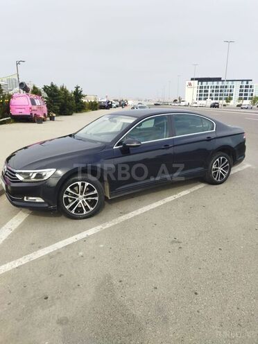 Volkswagen Passat 2017, 270,000 km - 1.8 л - Bakı