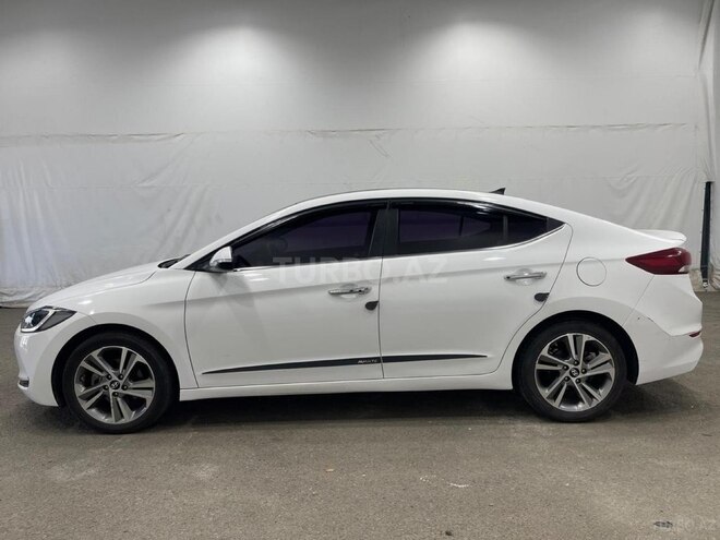 Hyundai Avante 2016, 116,896 km - 1.6 л - Bakı