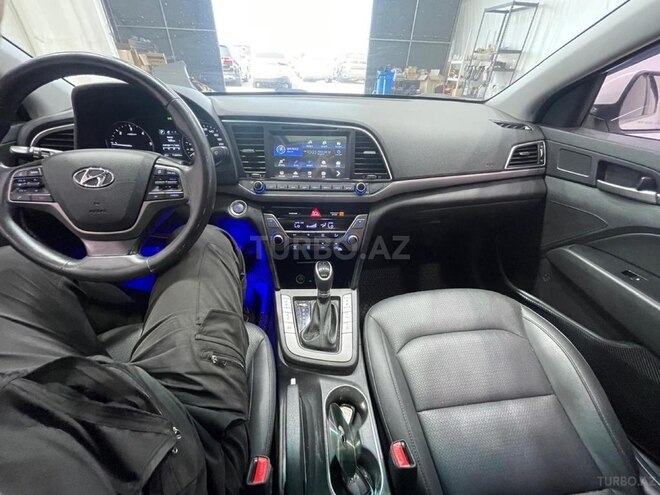 Hyundai Avante 2016, 116,896 km - 1.6 л - Bakı