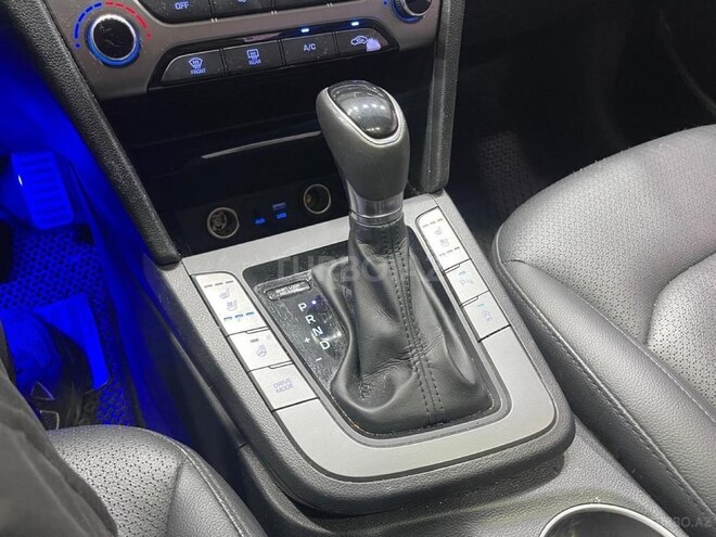 Hyundai Avante 2016, 116,896 km - 1.6 л - Bakı