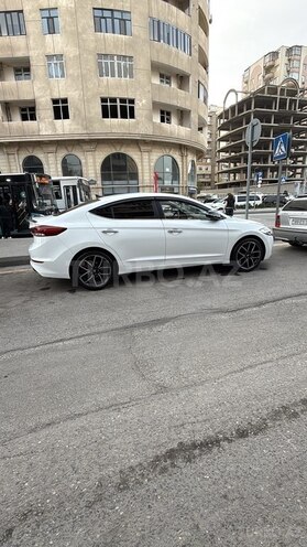 Hyundai Avante 2016, 116,896 km - 1.6 л - Bakı