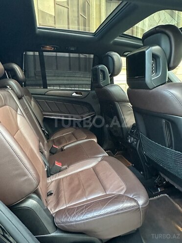 Mercedes GL 500 4MATIC-11