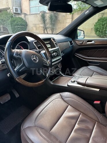 Mercedes GL 500 4MATIC-14