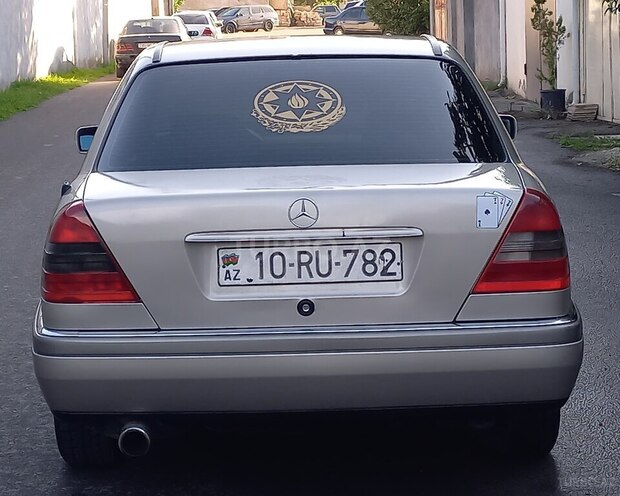 Mercedes C 180 1994, 120,000 km - 1.8 l - Gəncə
