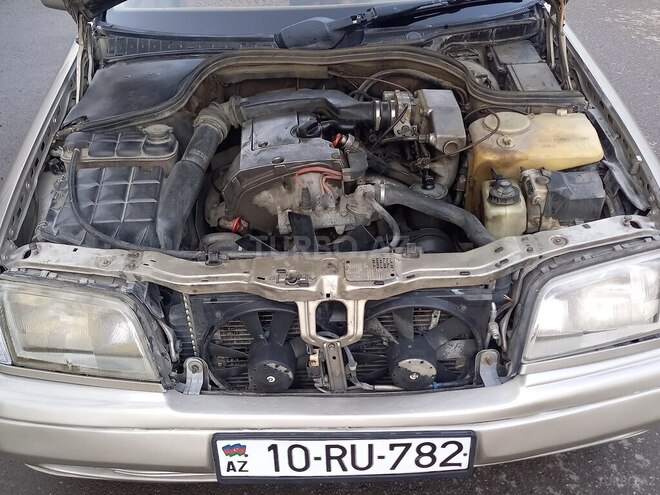 Mercedes C 180 1994, 120,000 km - 1.8 l - Gəncə