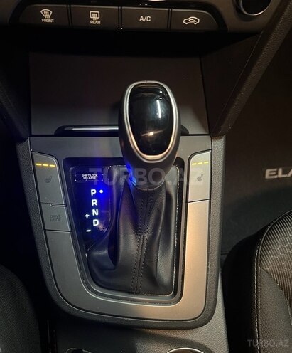 Hyundai Elantra 2017, 62,000 km - 2.0 l - Bakı
