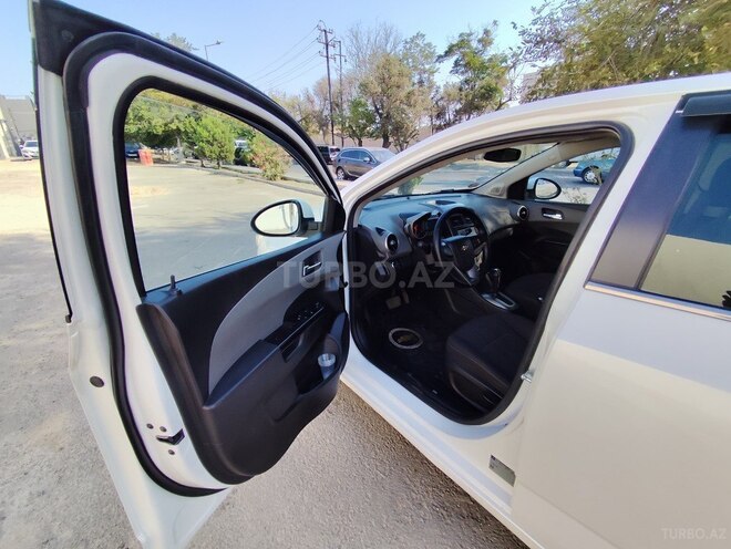 Chevrolet Aveo-9