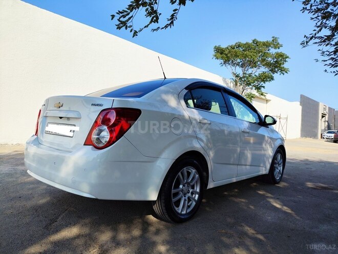 Chevrolet Aveo-4