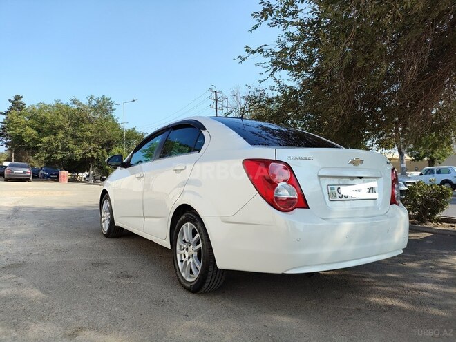 Chevrolet Aveo-6