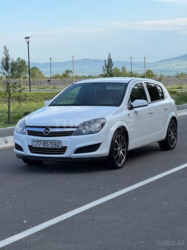 Opel Astra 2009, 223,000 km - 1.4 l - Şəki