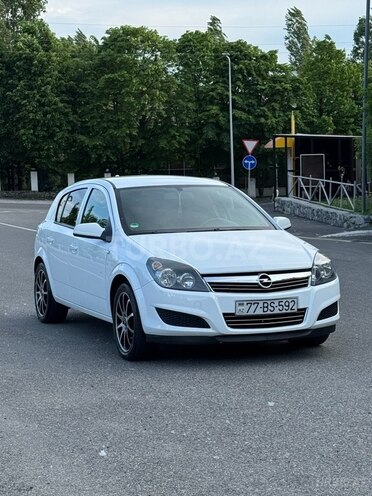 Opel Astra 2009, 223,000 km - 1.4 l - Şəki