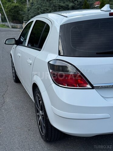 Opel Astra 2009, 223,000 km - 1.4 l - Şəki