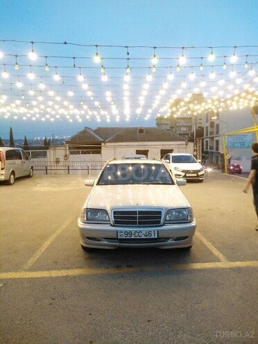 Mercedes C 220 d 1999, 398,526 km - 2.2 l - Bakı