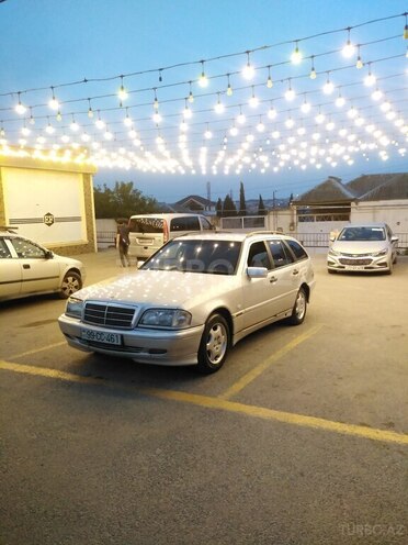 Mercedes C 220 d 1999, 398,526 km - 2.2 l - Bakı