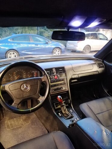 Mercedes C 220 d 1999, 398,526 km - 2.2 l - Bakı