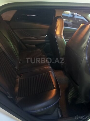 Hyundai Elantra 2024, 38,786 km - 1.5 л - Bakı