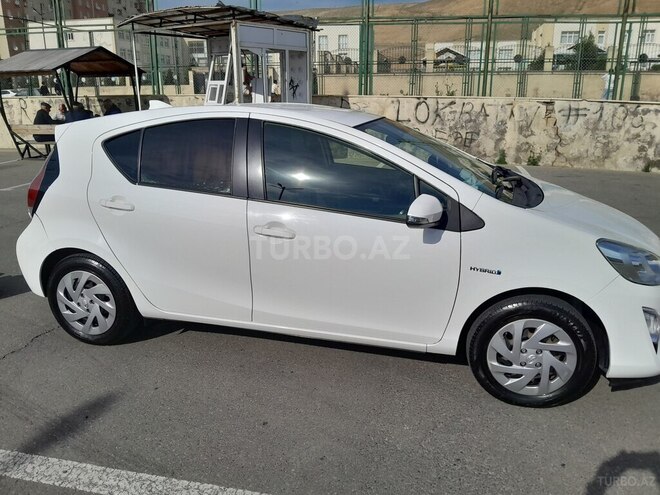 Toyota Aqua 2017, 68,000 km - 1.5 l - Bakı