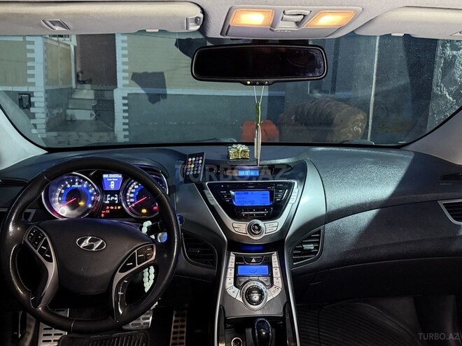 Hyundai Elantra 2013, 204,000 km - 1.8 l - Bakı