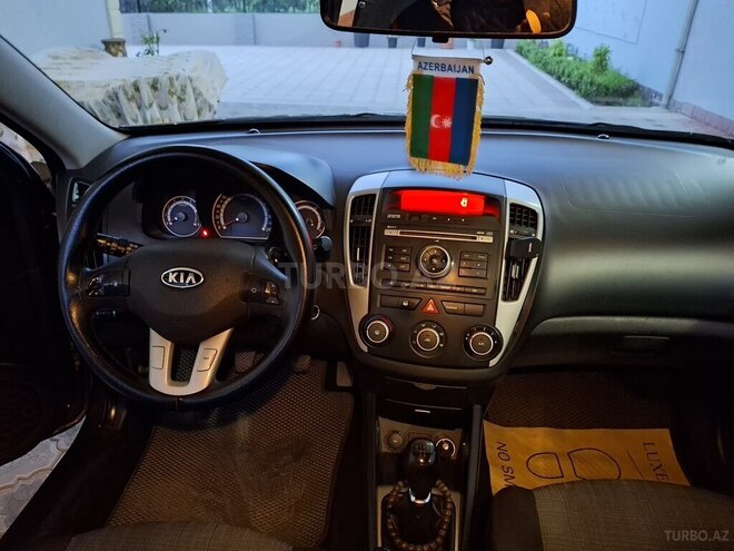 Kia Ceed 2011, 206,491 km - 1.4 l - Qazax