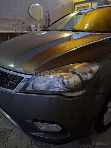 Kia Ceed 2011, 206,491 km - 1.4 l - Qazax
