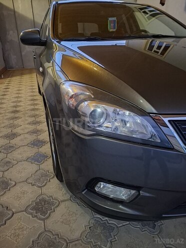 Kia Ceed 2011, 206,491 km - 1.4 l - Qazax