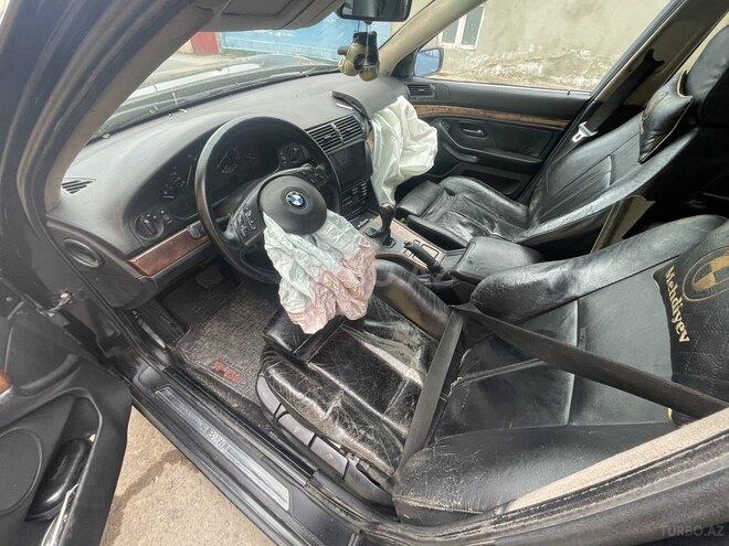 BMW 540 2000, 254,000 km - 4.4 l - Quba