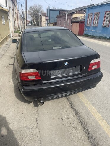 BMW 540 2000, 254,000 km - 4.4 l - Quba