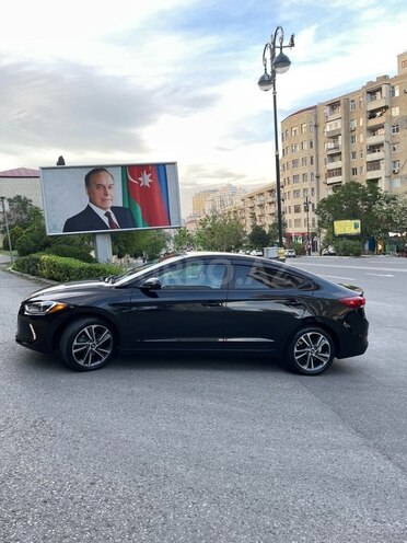 Hyundai Elantra 2017, 27,403 km - 2.0 л - Bakı