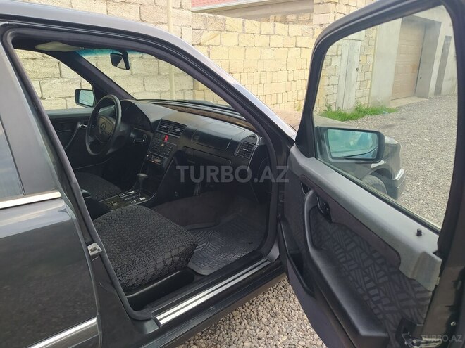 Mercedes C 220 1994, 270,000 km - 2.2 л - Sumqayıt