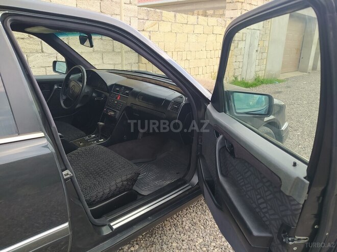 Mercedes C 220 1994, 270,000 km - 2.2 л - Sumqayıt