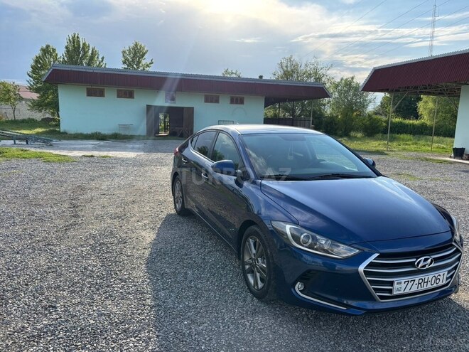 Hyundai Elantra 2018, 134,000 km - 2.0 l - Ucar