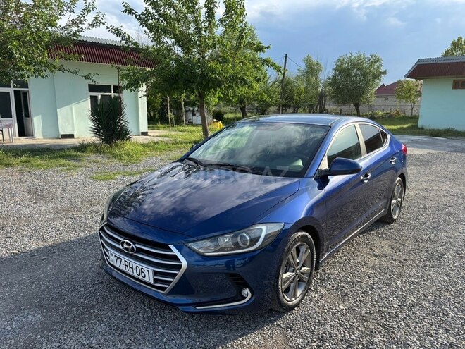 Hyundai Elantra 2018, 134,000 km - 2.0 l - Ucar