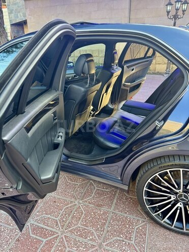 Mercedes E 220 d 2014, 172,000 km - 2.2 л - Bakı