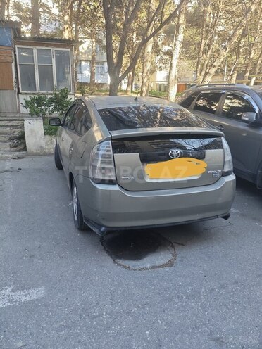 Toyota Prius-7