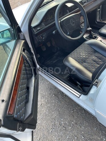 Mercedes E 220 1993, 374,990 km - 2.2 l - Lənkəran