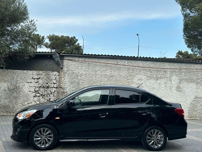 Mitsubishi Mirage 2018, 83,400 km - 1.2 л - Bakı