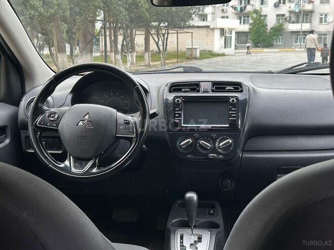 Mitsubishi Mirage 2018, 83,400 km - 1.2 л - Bakı