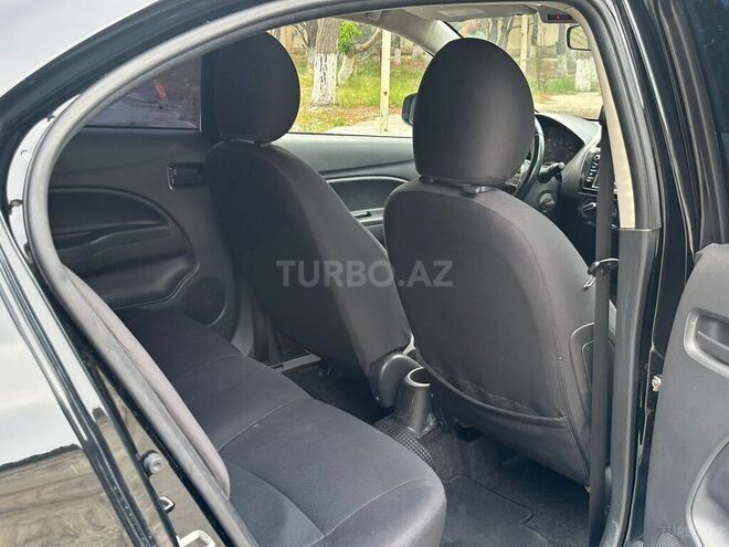 Mitsubishi Mirage 2018, 83,400 km - 1.2 л - Bakı
