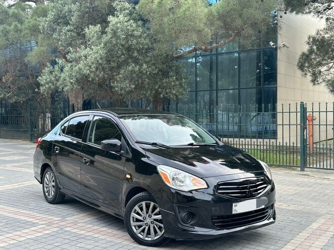 Mitsubishi Mirage 2018, 83,400 km - 1.2 л - Bakı