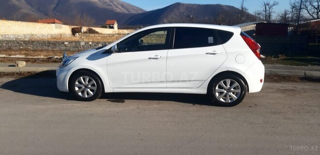 Hyundai Accent 2015, 181,000 km - 1.6 l - Bakı