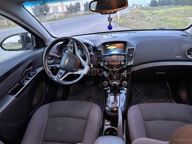 Chevrolet Cruze-5