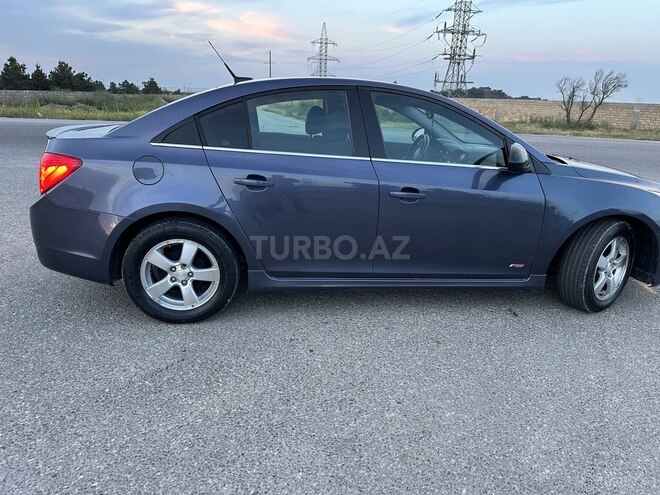 Chevrolet Cruze-3