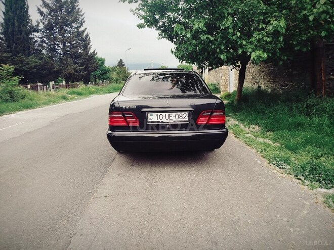 Mercedes E 230 1996, 315,983 km - 2.3 l - Şəki
