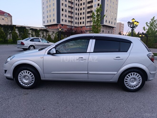 Opel Astra 2009, 165,000 km - 1.4 l - Bakı