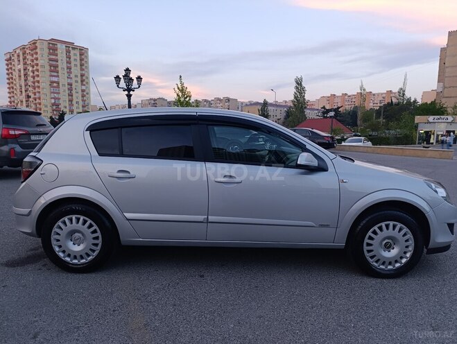 Opel Astra 2009, 165,000 km - 1.4 l - Bakı
